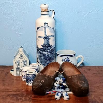 LOT 151: Delft Blue Distel House Ashtray, Delft Toothpicker Holder, Delft Bottle Made for Bols Royal Distilleries & More