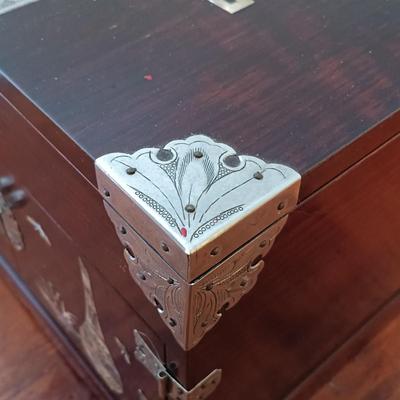 LOT 157: Vintage Chinese Lacquer Vanity Box with Mother of Pearl Inlay and Floral Etched Silver-Tone Fixtures