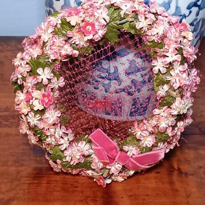 LOT 158: Vintage Hats and Scarves- Derby, E. Chard Doerr, Ellen Tracy & More
