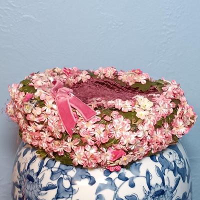LOT 158: Vintage Hats and Scarves- Derby, E. Chard Doerr, Ellen Tracy & More