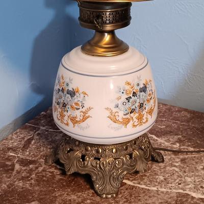 LOT 160: Vintage Quoizel Gone with the Wind Style Hurricane Lamp