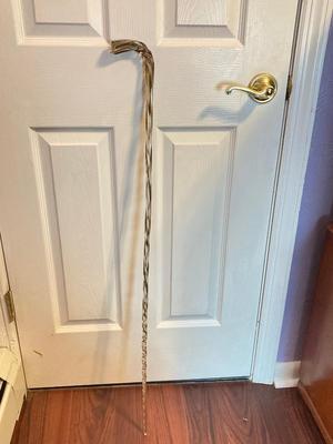 LOT 185: Vintage Twisted Art Glass Cane