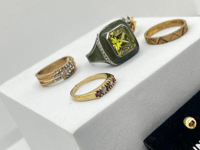 LOT 201J: Vintage Pierced Earrings and Rings