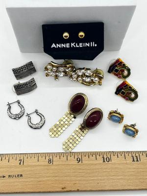 LOT 201J: Vintage Pierced Earrings and Rings