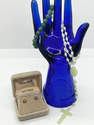 LOT 204J: 14K Yellow Gold and Emerald Flower Pierced Earrings, Jade Bracelet and Plastic Rosary