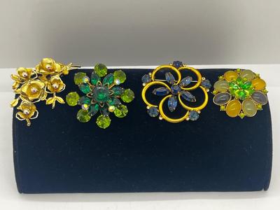 LOT 210J: Vintage Brooch/Pin Lot