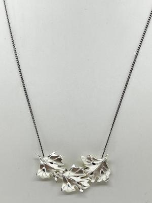 LOT 255J: Lind Sterling Leaf Pendant Necklace - 7.1 Grams - 18"