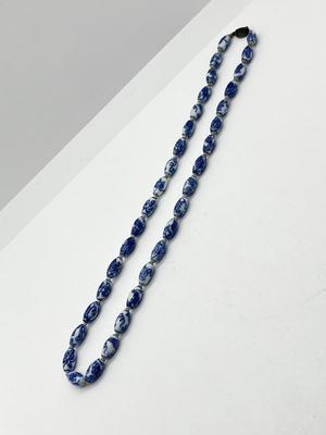 LOT 260J: Vintage 1930's Chinese Porcelain Hand Knotted Necklace with Silver Clasp