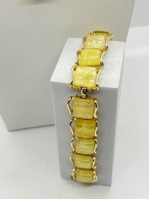 LOT 270J: Gorgeous Vintage CORO Lucite Confetti Bead Necklace and Bracelet - Circa 1940's - 1960's -Like New!