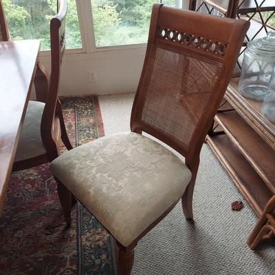 Pottery Barn Dining Table w/ Cane Back Chairs (SR-BBL)