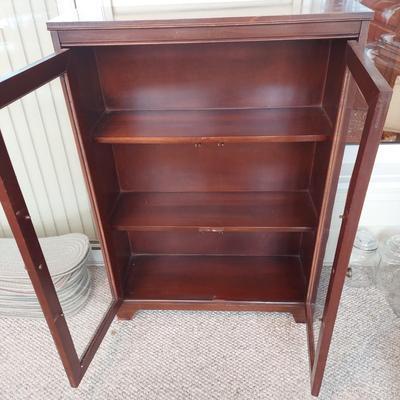 Glass Front Curio Cabinet (SR-BBL)