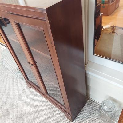 Glass Front Curio Cabinet (SR-BBL)