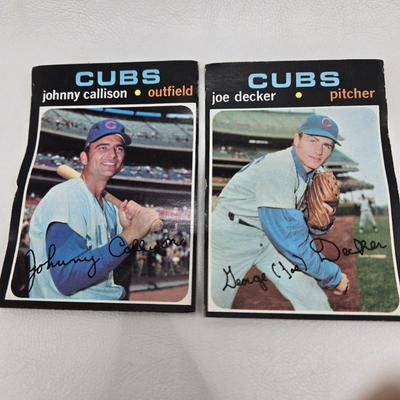 LOT 3K: Vintage Ajax Hard Plastic Baseball Players and Vintage Baseball Cards
