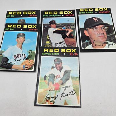 LOT 3K: Vintage Ajax Hard Plastic Baseball Players and Vintage Baseball Cards