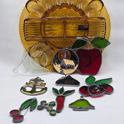 LOT 12K: Vintage L.E. smith Heritage Deviled Egg Plate and Multiple Stained Glass Pieces