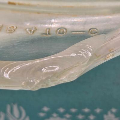 LOT 16K: Vintage Pyrex Butterprint Casserole Dishes and Other Glass Baking Dishes