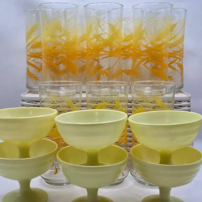 LOT 17K: Vintage MCM Libbey Golden Wheat Glasses, Hazel Atlas Dessert Cups, and Effepi IceCream Scoop (Great For Making the Perfect Size...