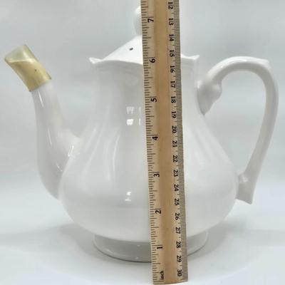 LOT 20K: Various Vintage Pieces of Federalist Ironstone and Corning Ware Cornflower Tea Pot