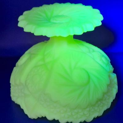 LOT 21K: Fenton Custard Yellow Uranium Glass Pedestal Bowl