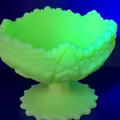 LOT 21K: Fenton Custard Yellow Uranium Glass Pedestal Bowl