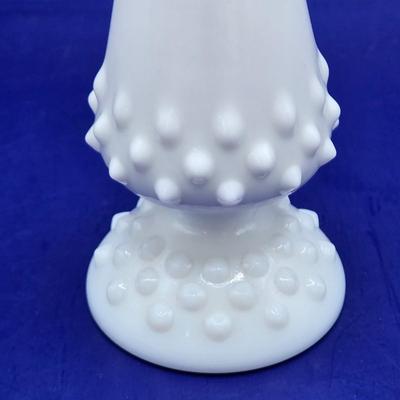 LOT 22K: Vintage Fenton Milk Glass Hobnail Pieces and More