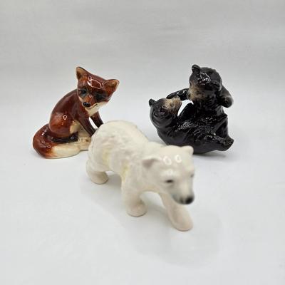 LOT 28D: Goebel Fox, Polar Bear, and Playful Bear Cubs