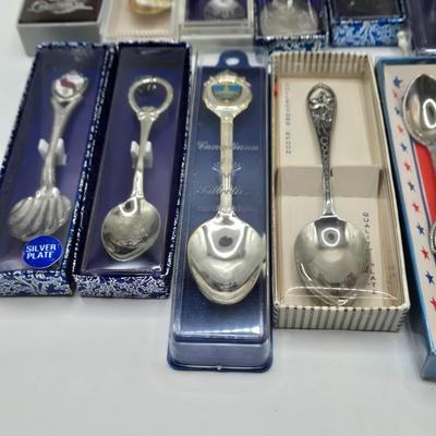 LOT 45D: Large Selection of Collectible Spoons