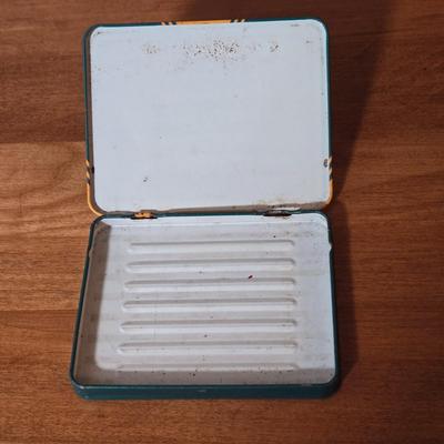 LOT 55M: Vintage Cake Tin, and More