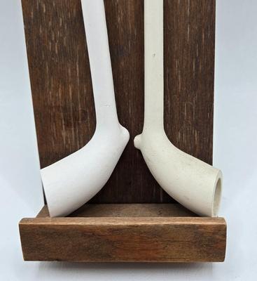 LOT 60M: Vintage Clay Pipes with Wooden Holder