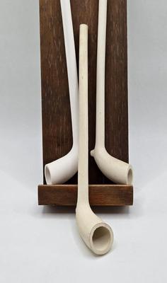LOT 60M: Vintage Clay Pipes with Wooden Holder