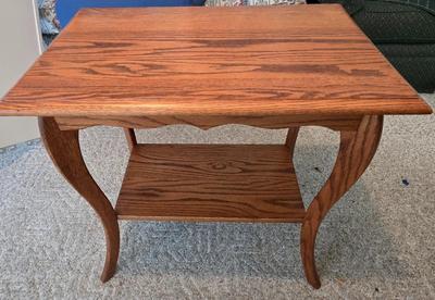 LOT 64L: Vizio TV with Remote and Wooden Table