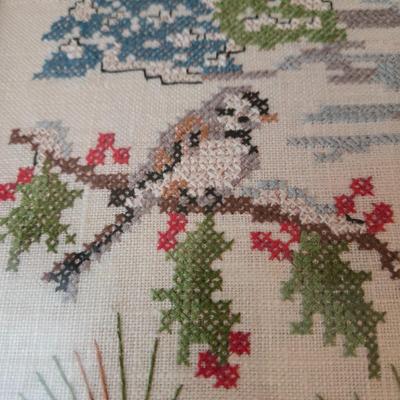 LOT 72L: Embroidered Art Decor