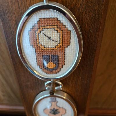 LOT 72L: Embroidered Art Decor