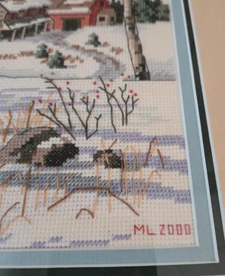 LOT 72L: Embroidered Art Decor