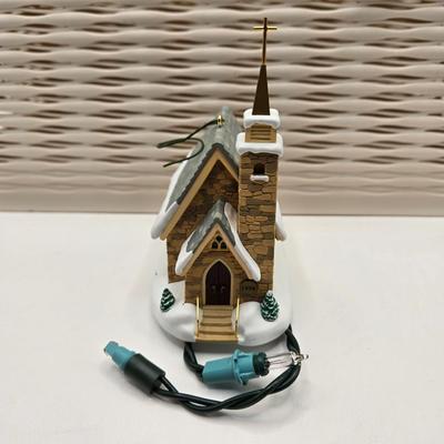 LOT 83X: Multiple Hallmark Keepsake Church Ornaments all with Original Boxes