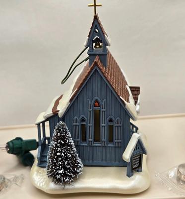 LOT 83X: Multiple Hallmark Keepsake Church Ornaments all with Original Boxes