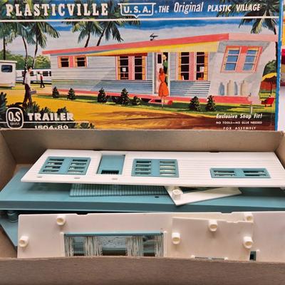 LOT 87X: Plasticville O&S Gauge Houses and Buildings & More