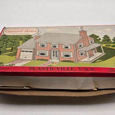 LOT 87X: Plasticville O&S Gauge Houses and Buildings & More