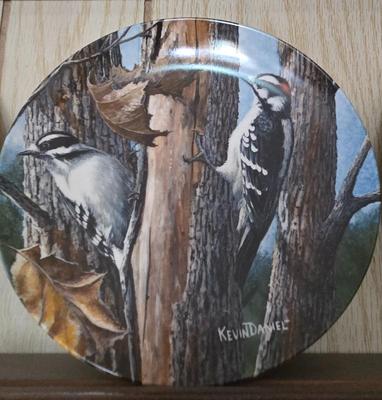 LOT 88X: Encyclopedia Britannica Birds of Your Garden Limited Edition & Numbered Knowels China Plates Painted by Kevin Daniel with...