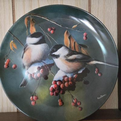 LOT 88X: Encyclopedia Britannica Birds of Your Garden Limited Edition & Numbered Knowels China Plates Painted by Kevin Daniel with...