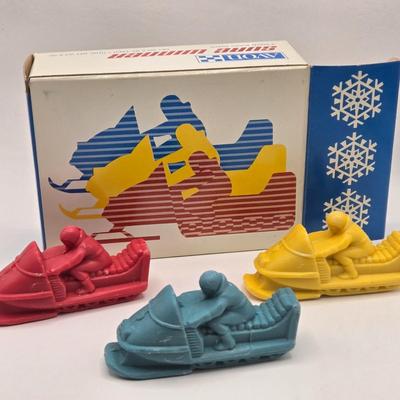LOT 92X: Vintage Kid's Themed Avon Bath Soaps and Dish Soap Sets