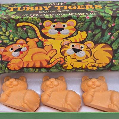 LOT 92X: Vintage Kid's Themed Avon Bath Soaps and Dish Soap Sets