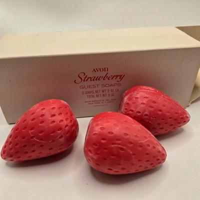 LOT 96X: Kitchen and Fruit Themed Vintage Avon Soaps and More