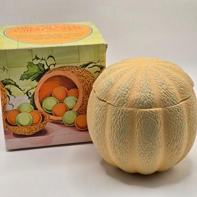 LOT 96X: Kitchen and Fruit Themed Vintage Avon Soaps and More