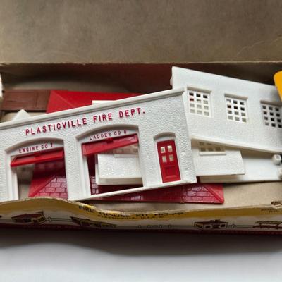 LOT 99X: HO Scale & O&S Gauge Plasticville Buildings