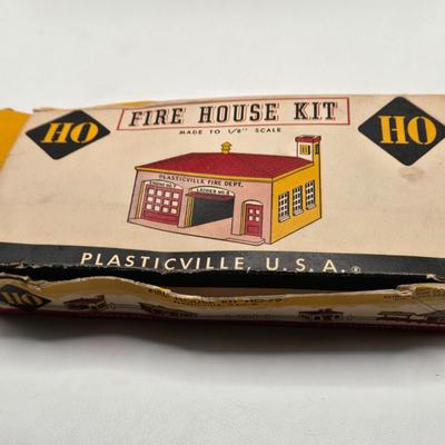 LOT 99X: HO Scale & O&S Gauge Plasticville Buildings