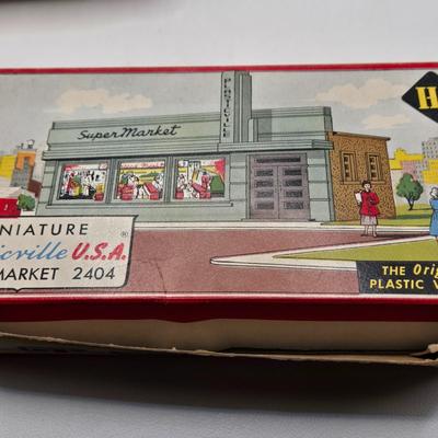 LOT 99X: HO Scale & O&S Gauge Plasticville Buildings