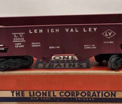 LOT 100X: Lionel Train Cars with Original Boxes
