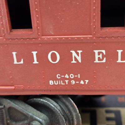 LOT 100X: Lionel Train Cars with Original Boxes