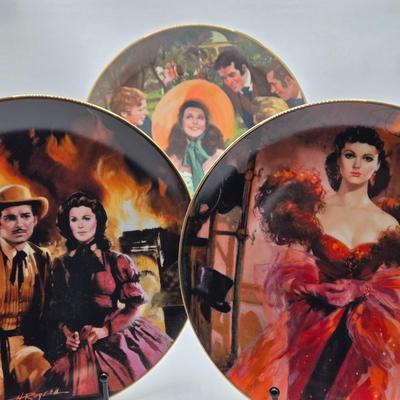 LOT 107X: "Frankly My Dear , I Don't Give a Damn." / Gone with the Wind Numbered Plates By Howard Rogers and Wooden Plate...